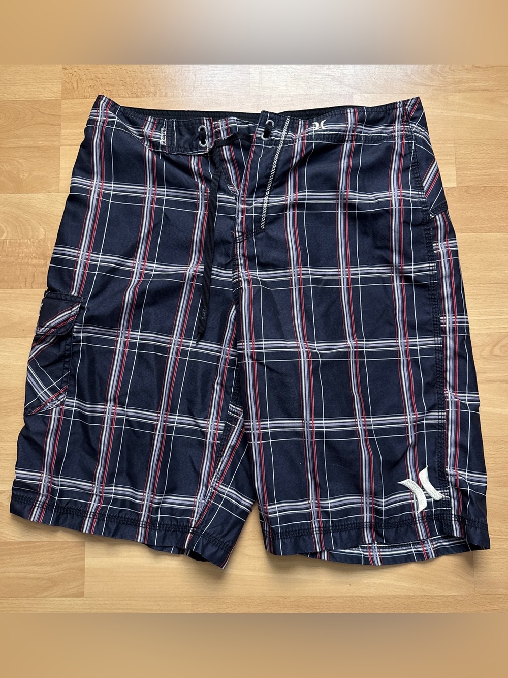 Hurley Plaid Board Shorts Men’s Size 32
